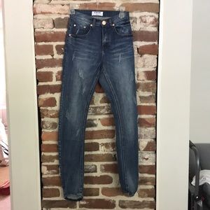 One teaspoon boyfriend jeans Sz 26